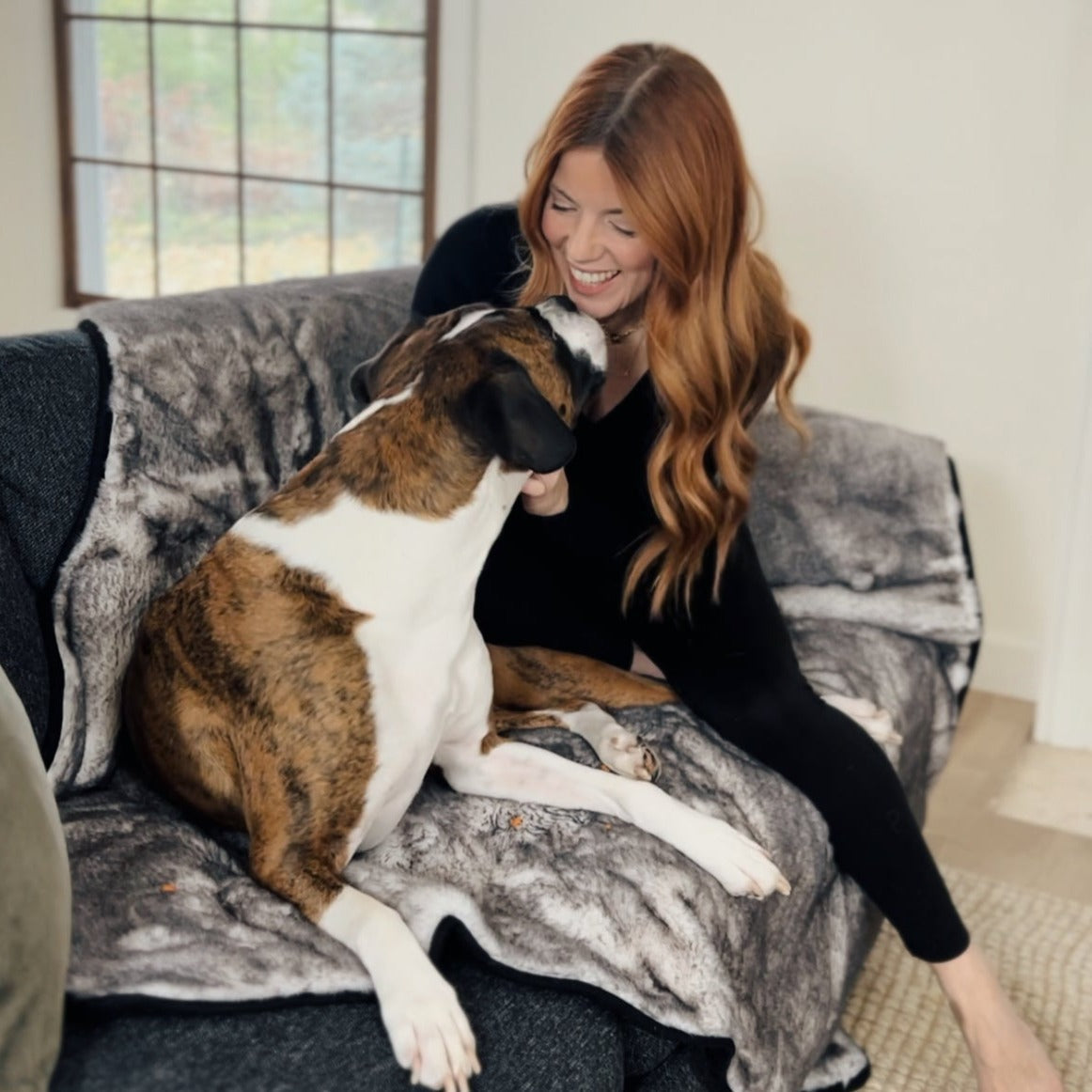 PupProtector™ Luxe Waterproof Faux Fur Blanket - Ultra Soft Chinchilla