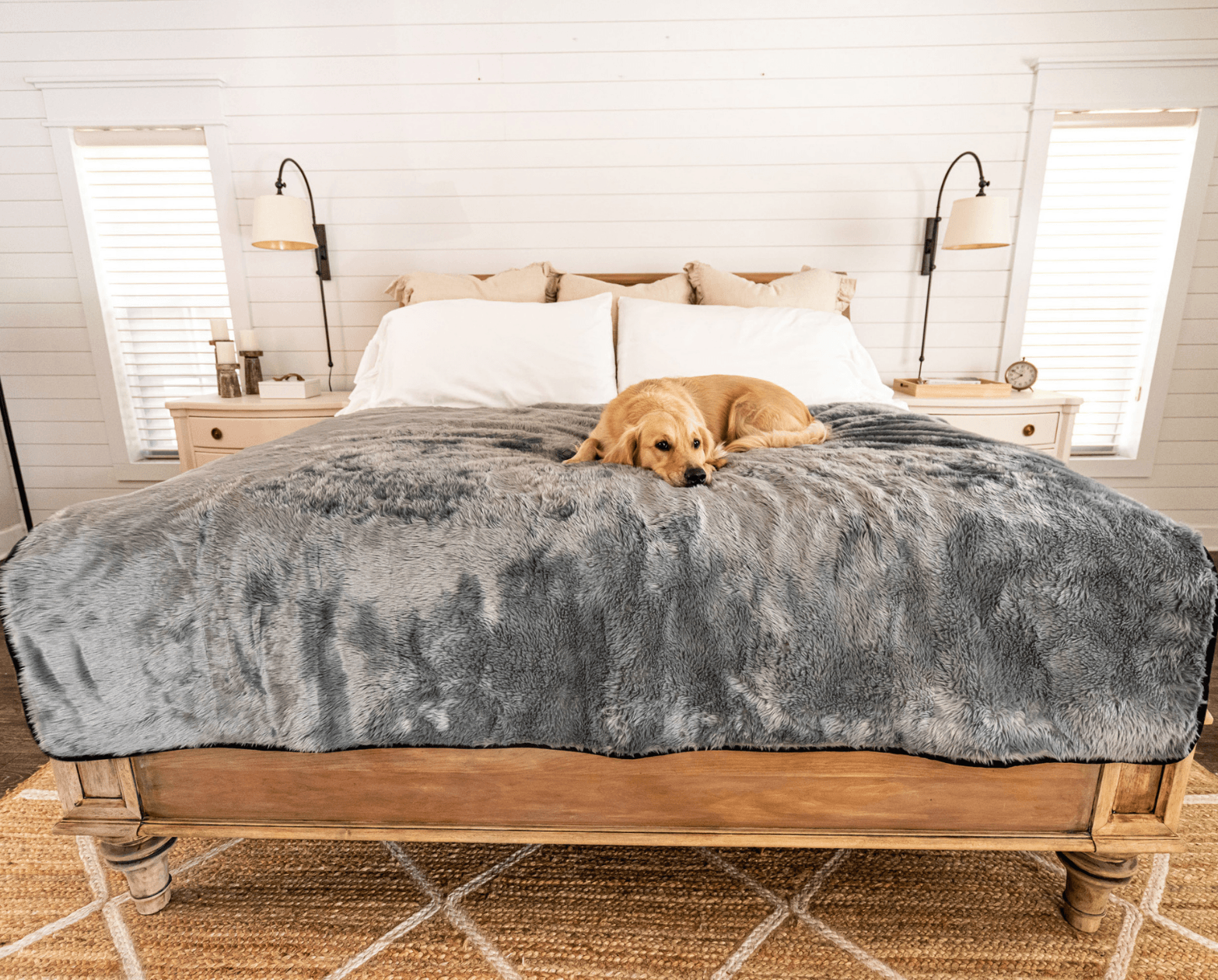 PupProtector™ Summer Short Fur Waterproof Throw Blanket - Charcoal Grey