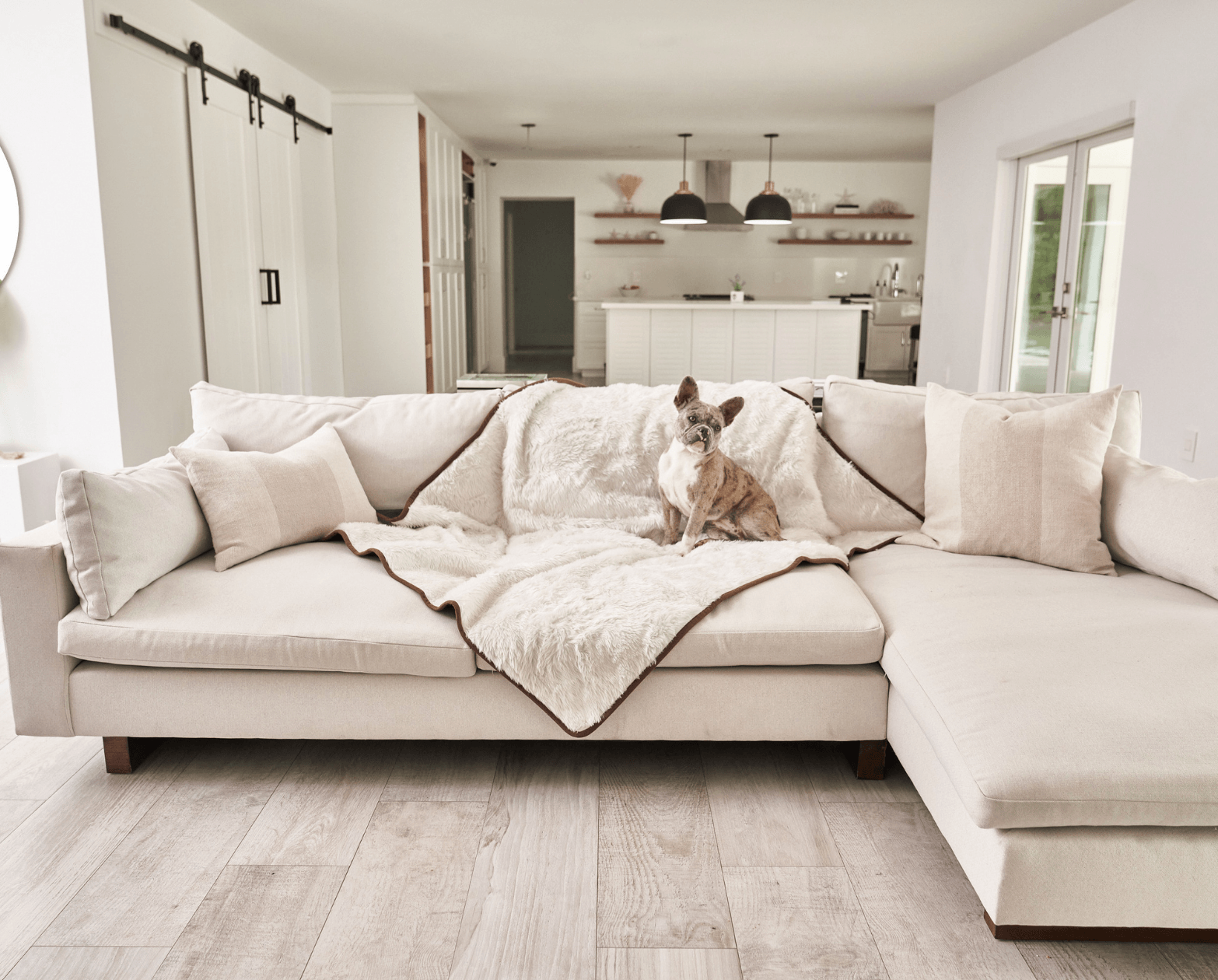 PupProtector™ Summer Short Fur Waterproof Throw Blanket - Polar White